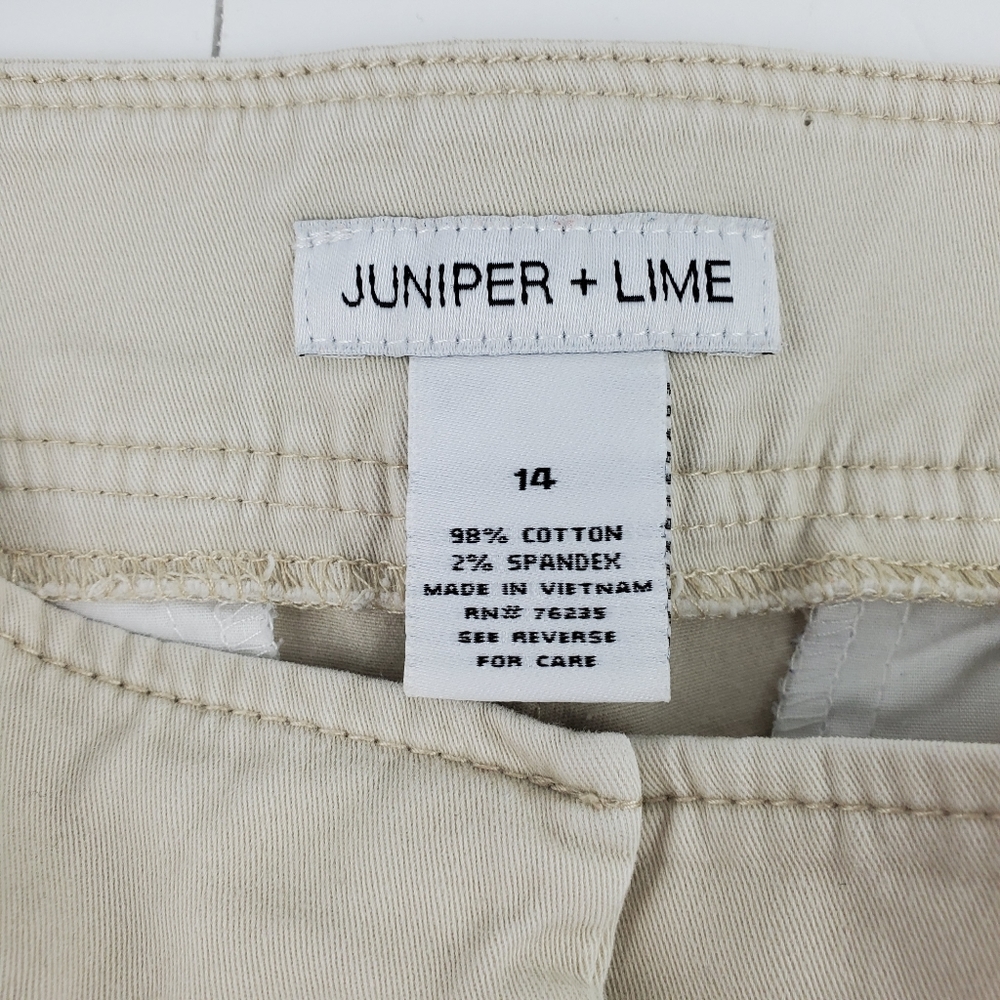 Juniper & Lime Khaki Shorts In Size 14 - image 3